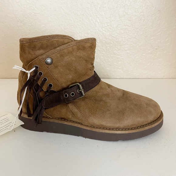 UGG Karisa tassel 1009251 luxe collection brown suede boots with fringe size 7 - Picture 11 of 16